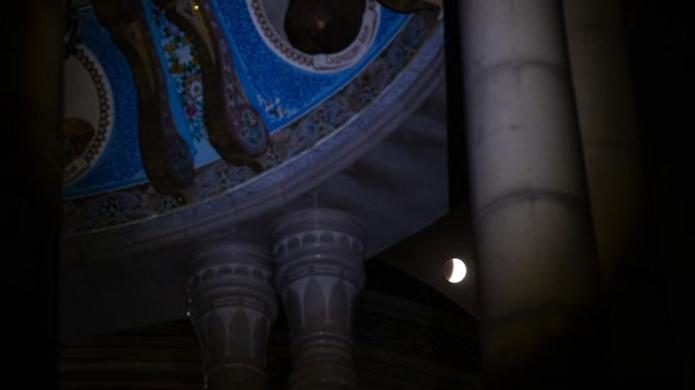 全球多地上演月全食